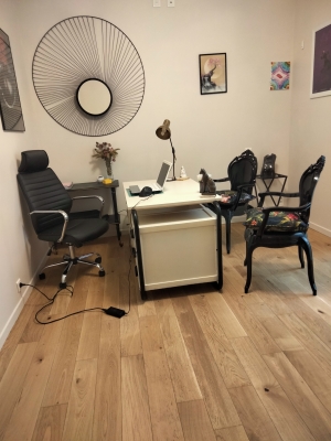 bureau meublé.jpg